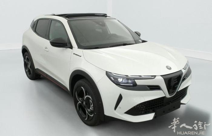 🚗 Alfa Romeo Junior 1.2 Hybrid 136ch e-