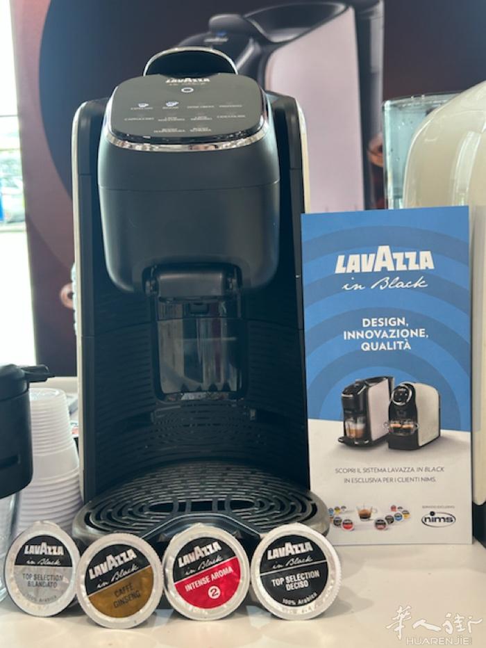 LAVAZZA最新一款机器  《ELOGY BARISTA》 如同有一个家庭版酒