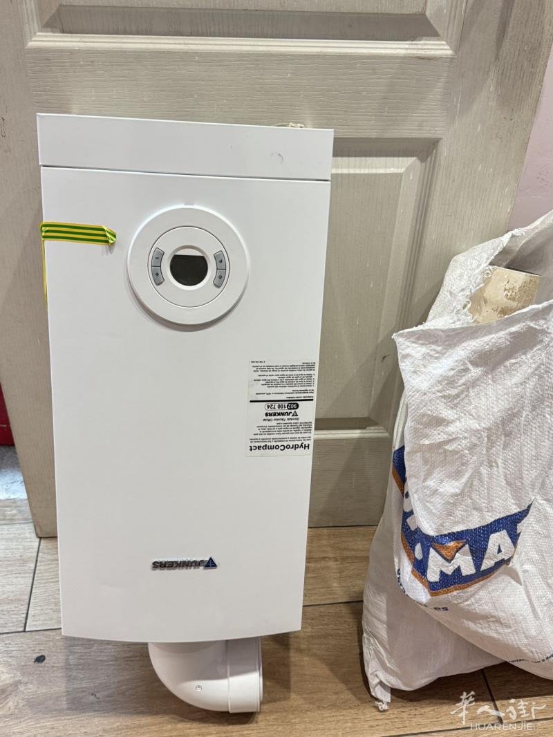 一套出一台功能完好热水器用gas的。vx：PPP9