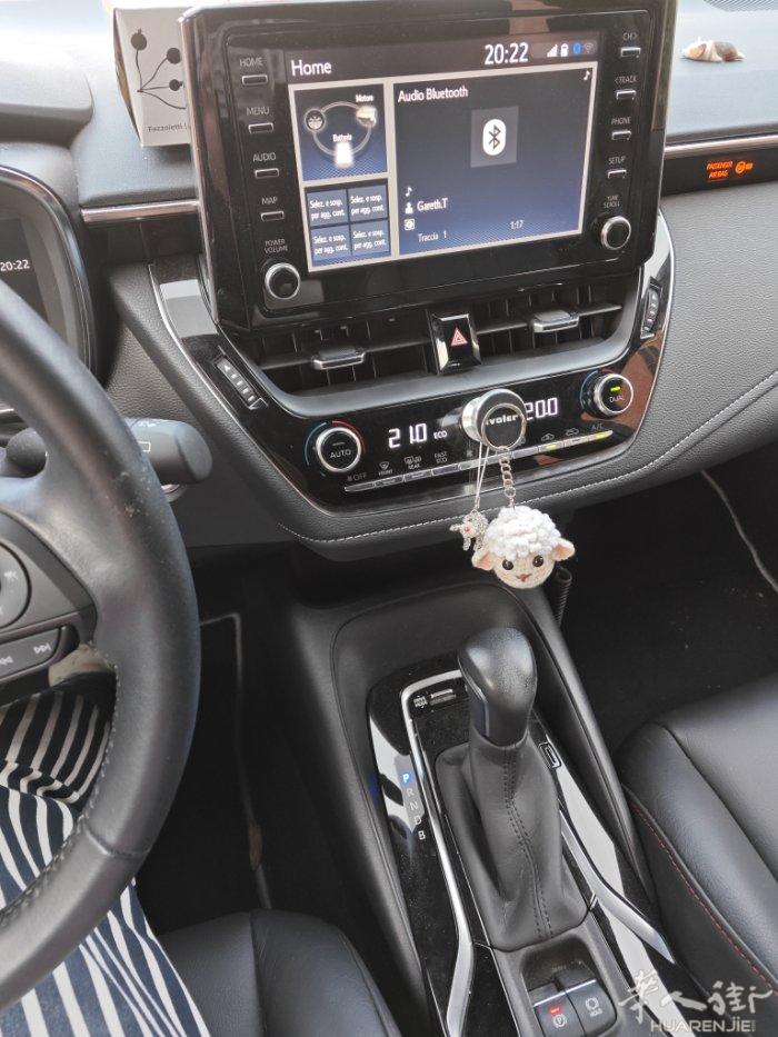 Toyota Corolla ibrido 1.8H（官网价三万起步） 自动挡，