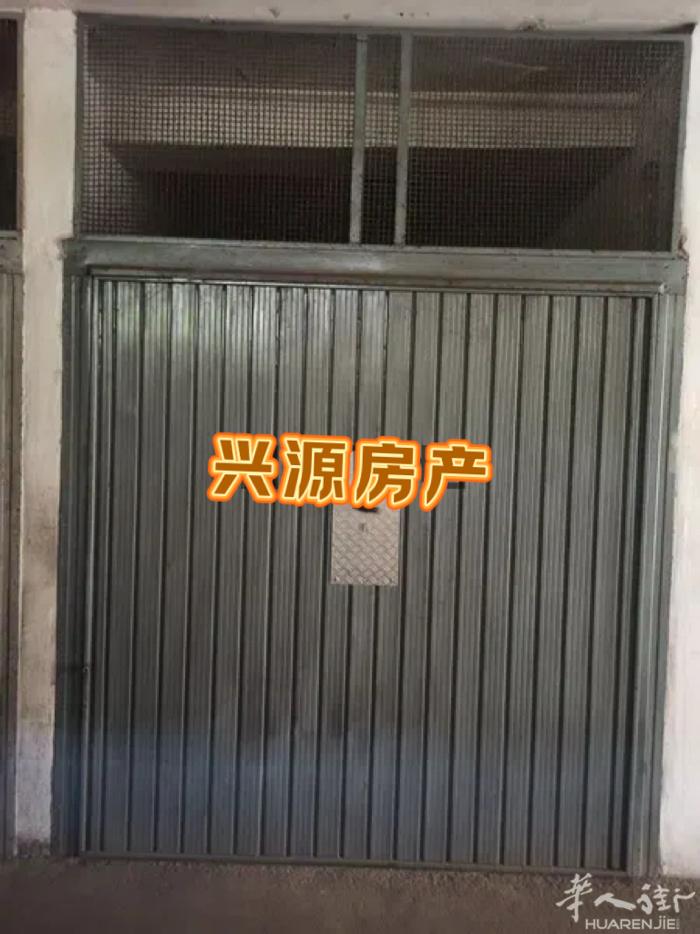 Prato在San Paolo 靠近中速附近 套房出售： 面积约为113平方米