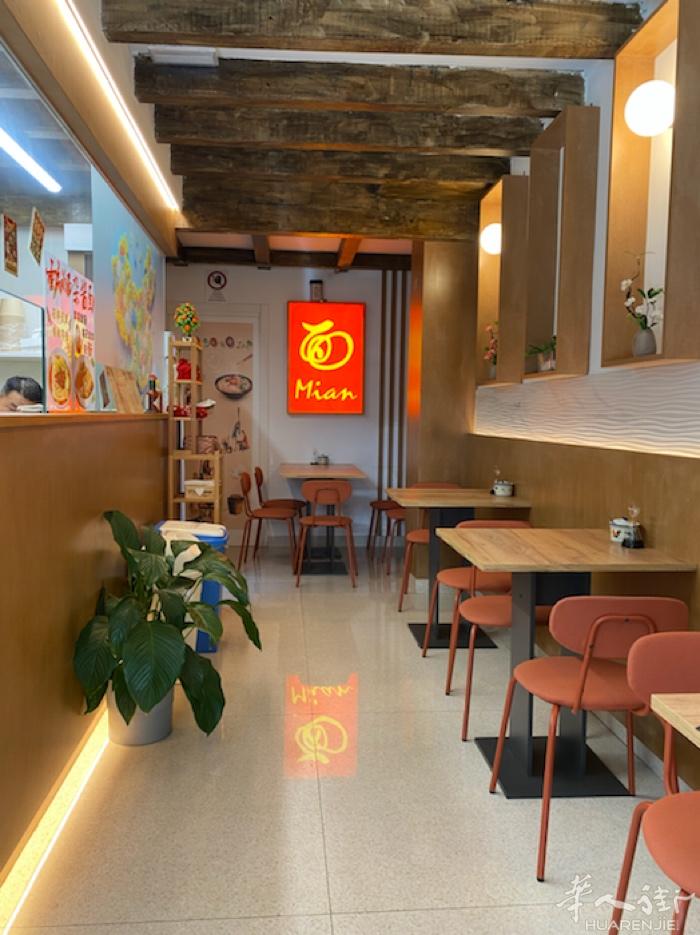 博科尼大学黄金地段小吃店超低价转让