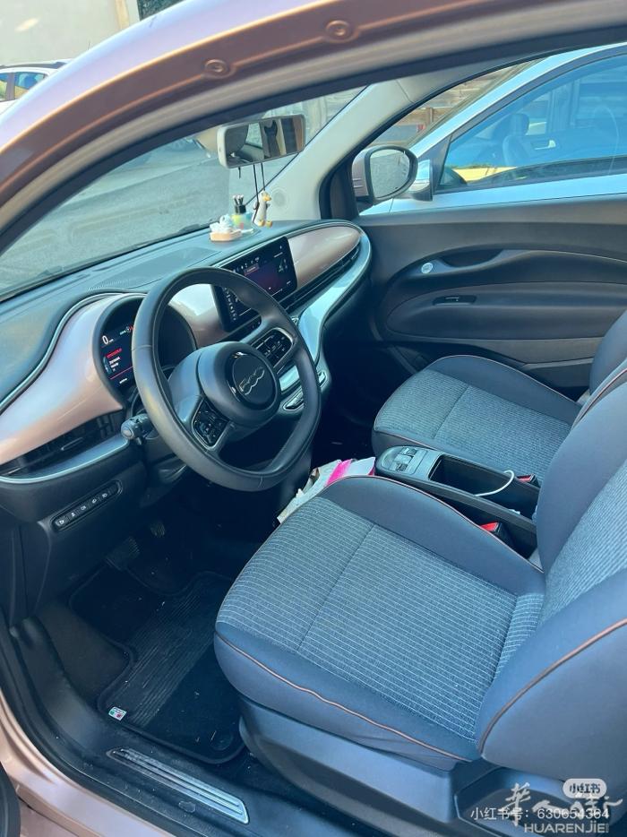 prato附近出一辆21年的fiat 500e cabrio 续航260km 4
