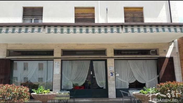 Remanzacco，Udine 出售酒吧及餐厅带俩套套房  私人电话☎️：+3