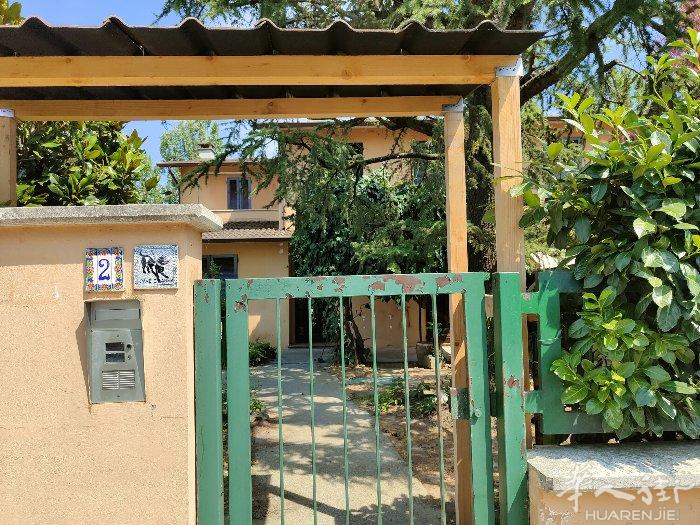 villa con giardino mq 150 circa in affit