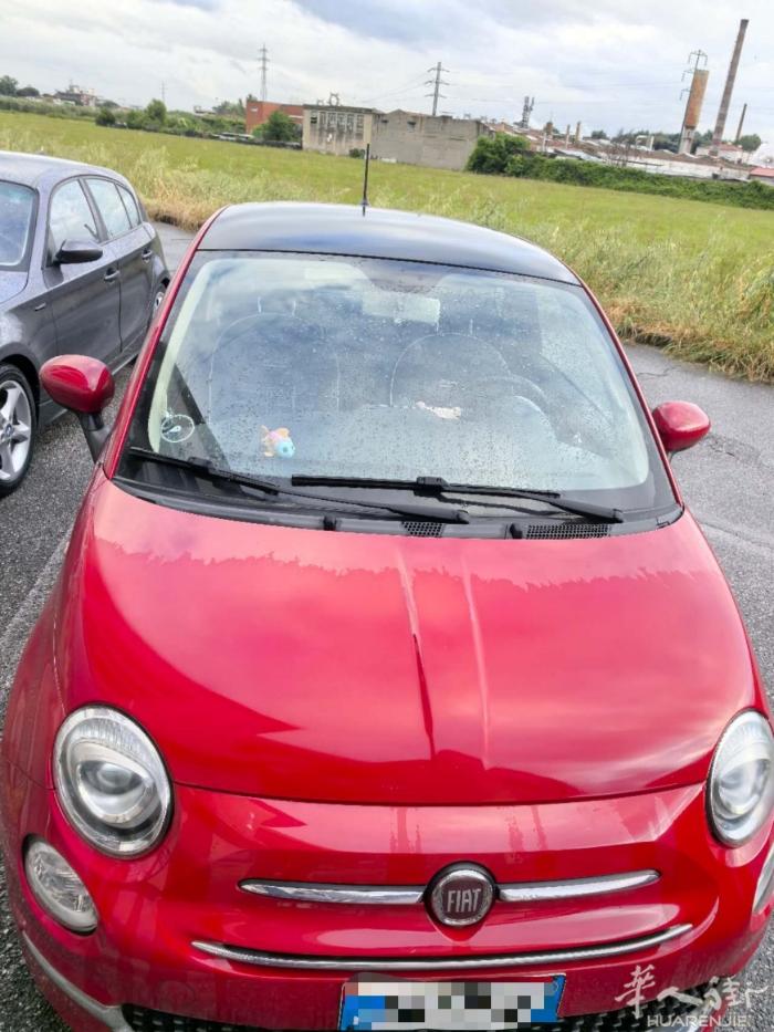 prato地区 出售新手可开的手动挡fiat500，年份2017年 公里数340