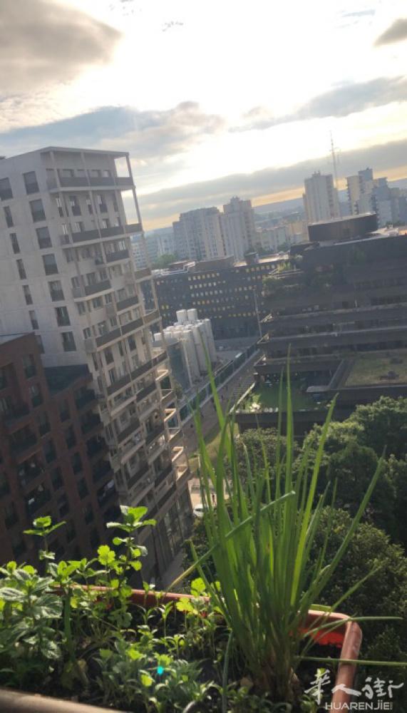93博比泥BOBIGNY地铁5号线底有小房间出租、有需要的朋友联系