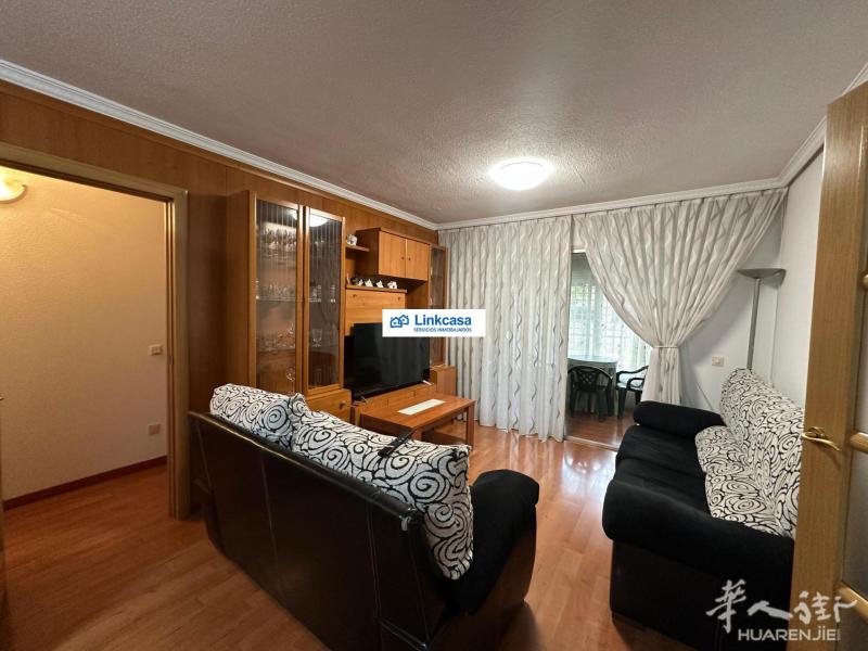 Orcasitas132㎡三居室｜带车位+双露台｜一楼通透大户型，储藏室有窗可变房间