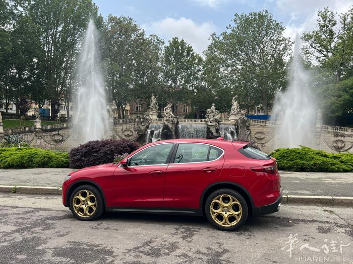 Alfa Romeo 2.2 cc , Q4 , 154Kw , 210 CV