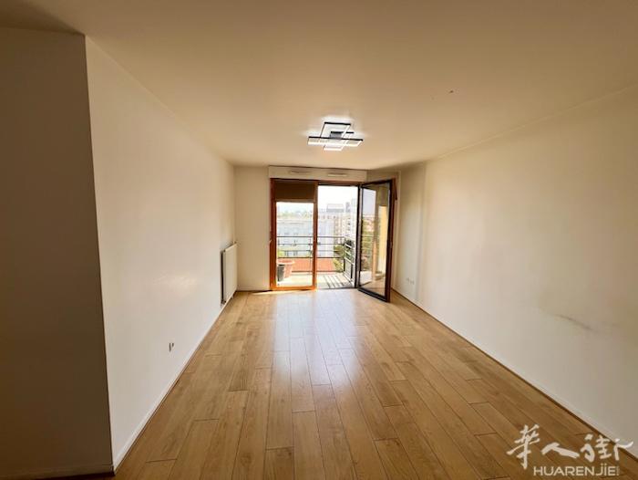 ☀️94省Vitry sur Seine 优质两室一厅59平 顶楼带电梯、舒适阳