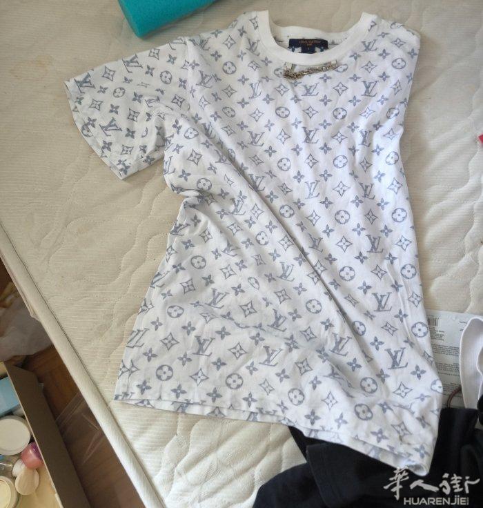 出售louis vuitton lv escale printed t-shir