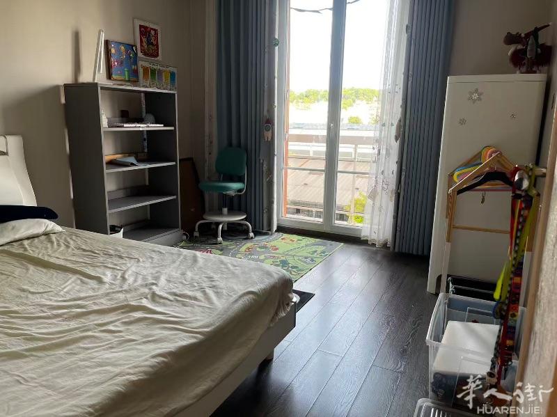 94区 st maur des fossés 富人，学区房出租