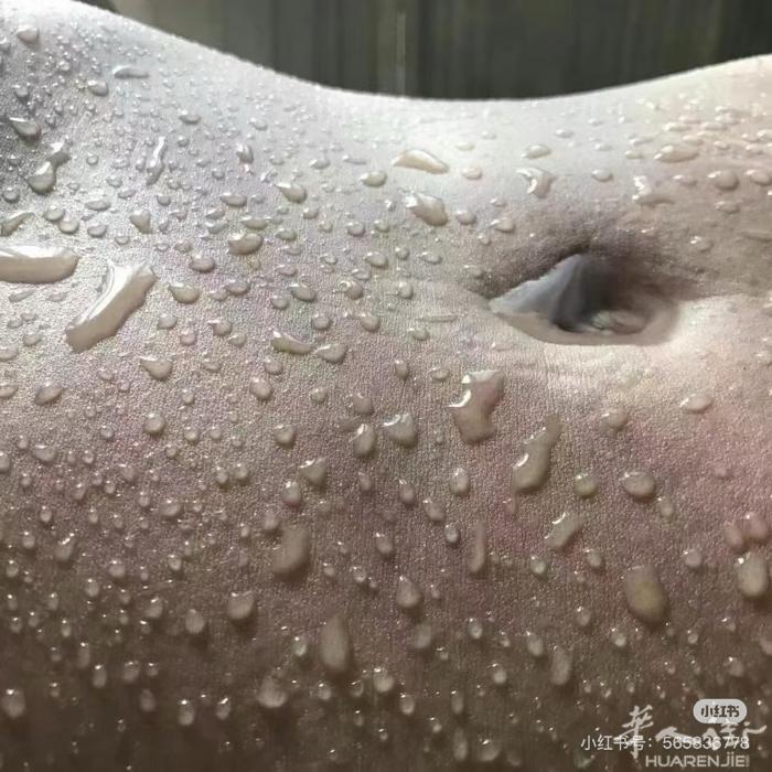 “冬练三九，夏练三伏”，三伏天是排湿祛寒的最佳时机