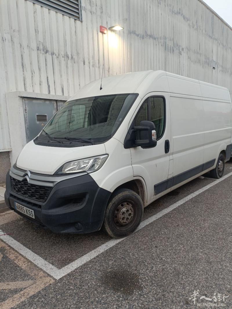 巴塞罗那出货车，176783km  L3H2 BLUEHTI 110CV3 plaza