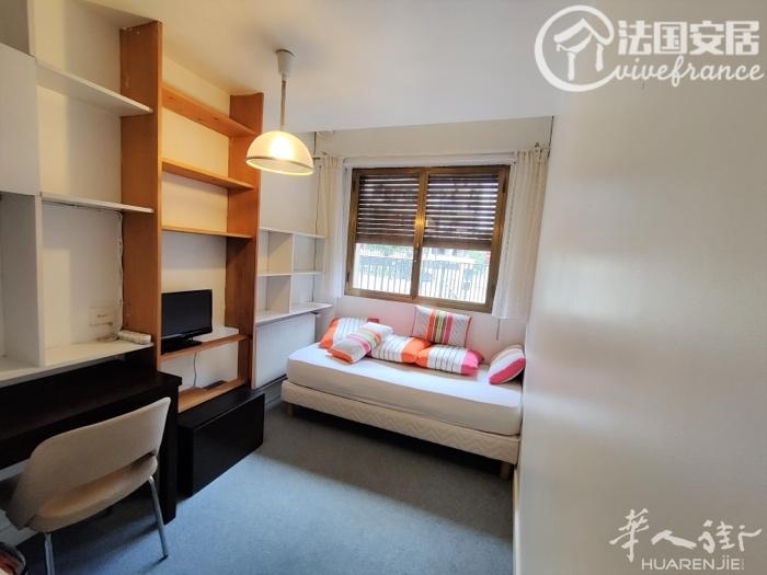 16区(ID：183305) 15平的 studio  房间数1