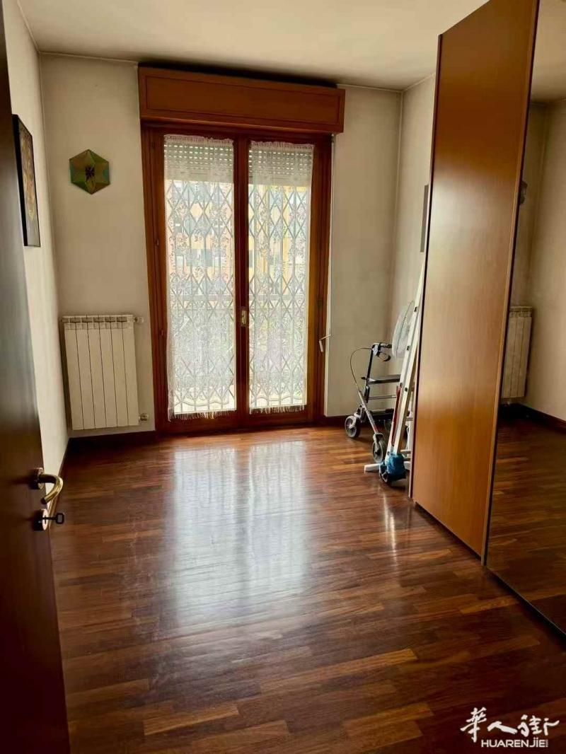 https://att.huarenjie.com/attachment/information/20250724/1753350110615636.jpg