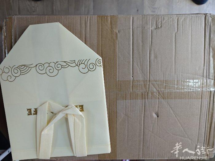 出售餐馆二手用品，碗，杯子，冰箱等价格可谈