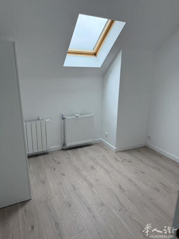 77省champs sur marne 别墅 出租 rez de jardin: