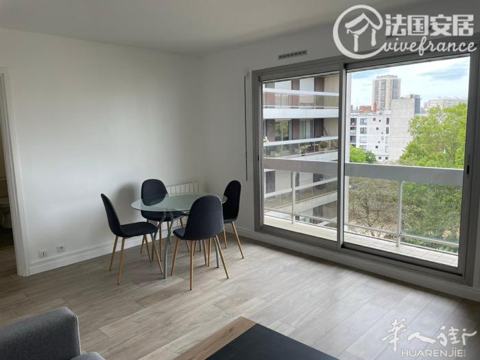 【区分】：13区(ID：205698) 30.85平的 studio    卧室
