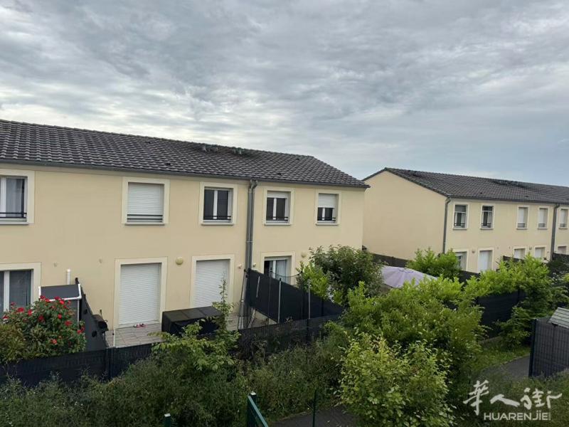 💥别墅仅售241 500💶大巴黎77省Mormant联排二手别墅🏠两室一厅61.6㎡🏡带双车位🅿️