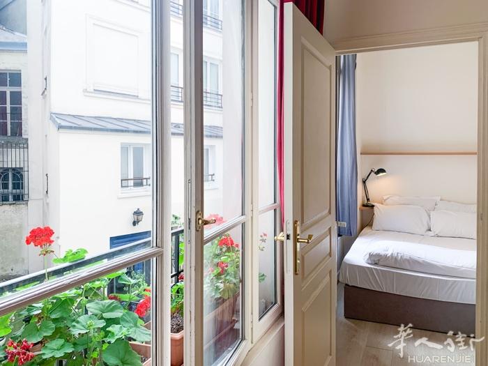 巴黎八区一室一厅，位置很好，地址37 Boulevard Malesherbes