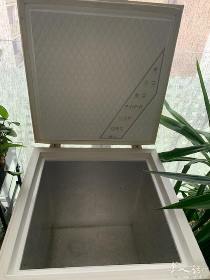 闲置一家用冰柜，运转正常，自取。 有意向请与我联系