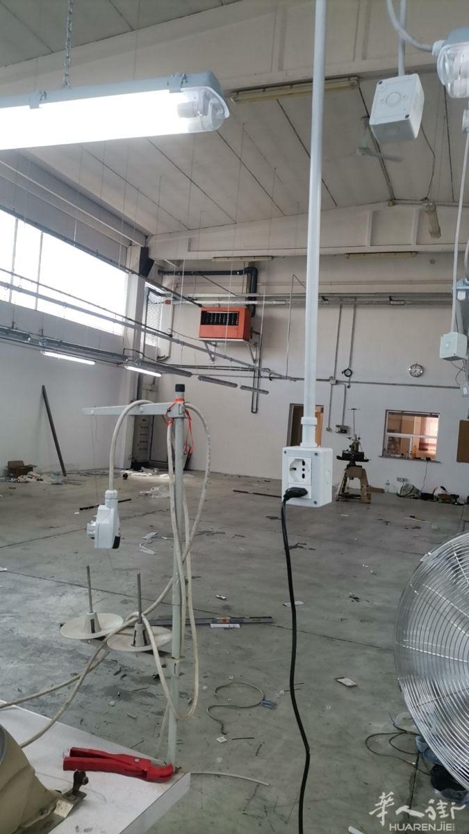 承接各种百货店 工厂安装灯具 酒吧更换影响喇叭 安装灯具和造型改造监控视频 安科纳