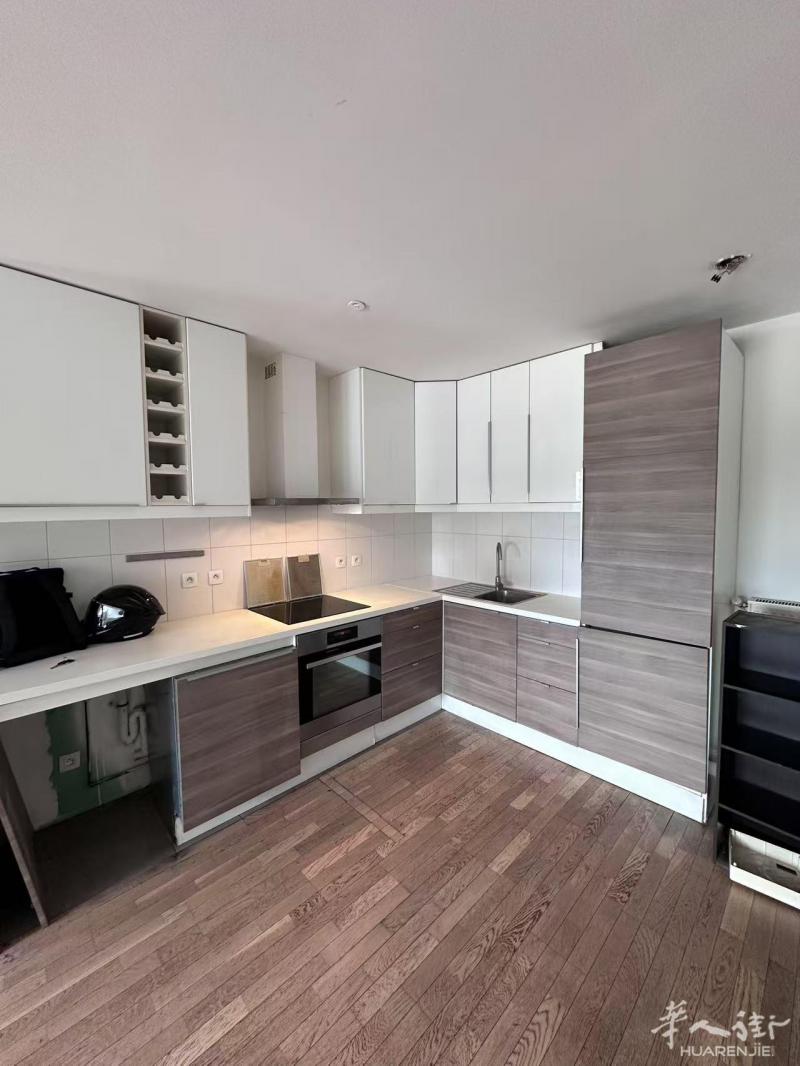 92省,Nanterre(92000) (ID：176019) 49平的 公寓  房间数2  卧室数1  无家具