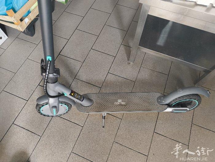 电动滑板车9成新，150欧