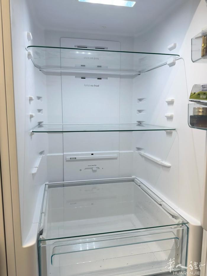 出自用二手冰箱 Candy大容量双门冰箱 150€ Total No Frost