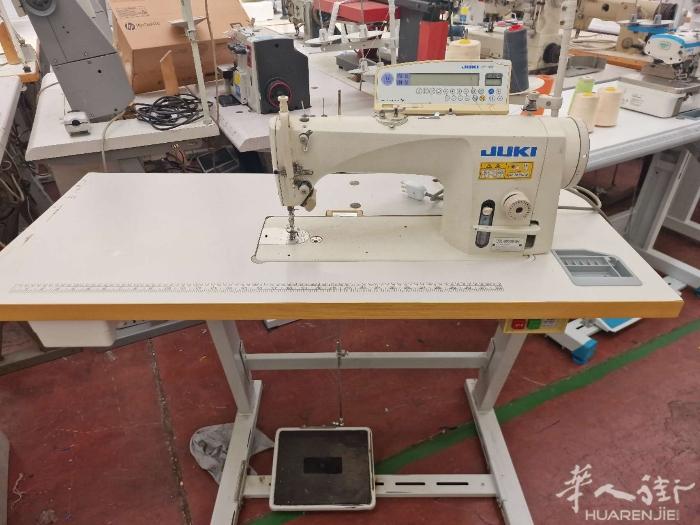 王师傅缝纫机店出售整理好的二手平车，型号JUKI 9000SH。联系电话3332