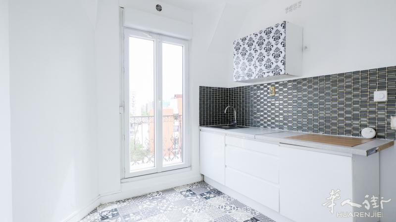 92 Gennevilliers 21平Studio带阳台/地窖出售