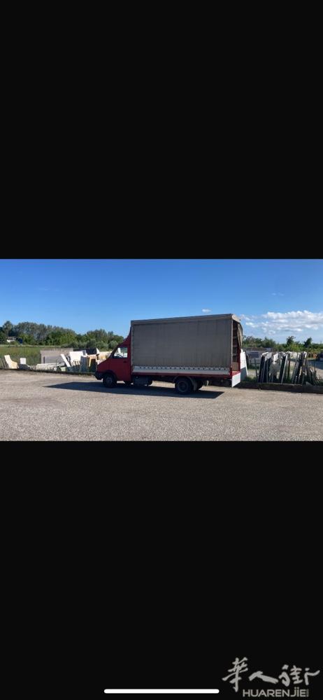 Forlì 地区出售一辆二手货车！