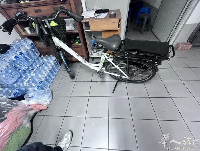 半自动自行车 出售 有想要的老乡可以联系331 9660906