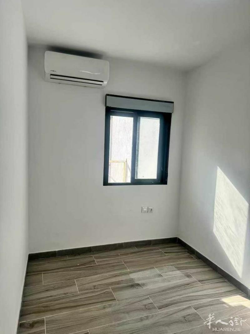 https://att.huarenjie.com/attachment/information/20250806/1754410914337705.jpg