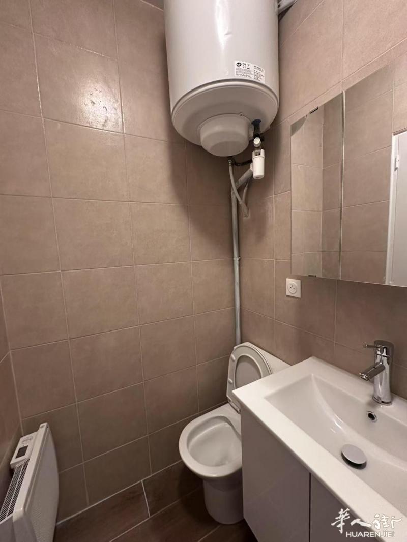 https://att.huarenjie.com/attachment/information/20250730/1753864121952568.jpeg