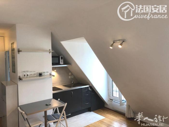 【区分】：17区(ID：195995) 20平的 studio  房间数1  卧