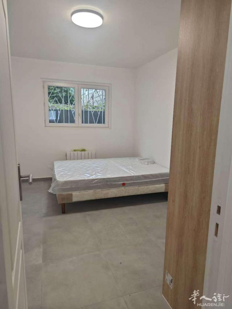 94省,Vitry-sur-Seine(94400) (ID：205709) 34平的 studio  房间数1  卧室数1  有家具