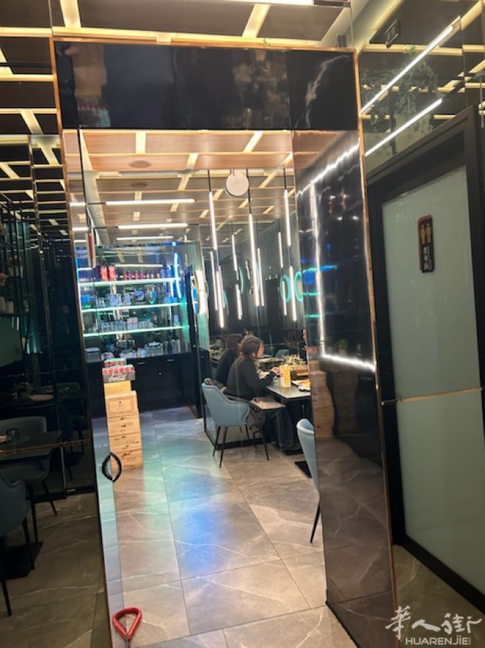 帕多瓦 威尼斯 专业装修：住家、商店、仓库、工厂等装修服务。专业电工、木工、泥水