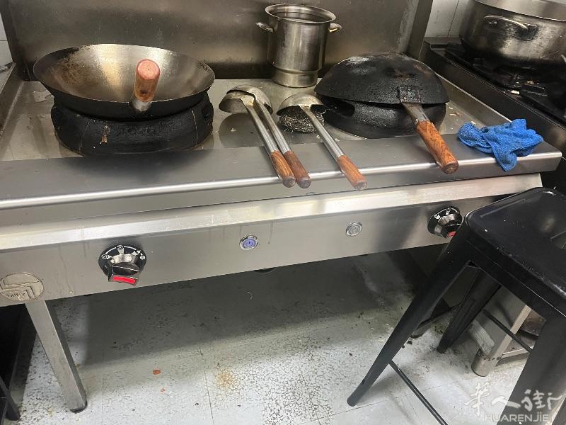 出售 炉头 洗杯机 桌子 椅子 有意请联系