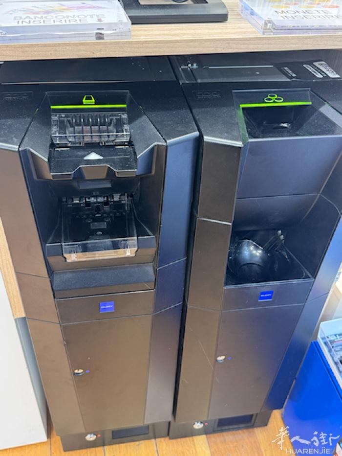 罗马商场里百货店面便宜出，5W，货全满