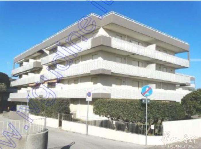【拍卖房】Lignano Sabbiadoro 出售公寓  1 室 1卫 1厅