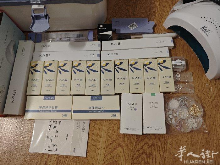 全新美甲工具适合新手练习套装出，全部五十欧元，有意来电0764252224