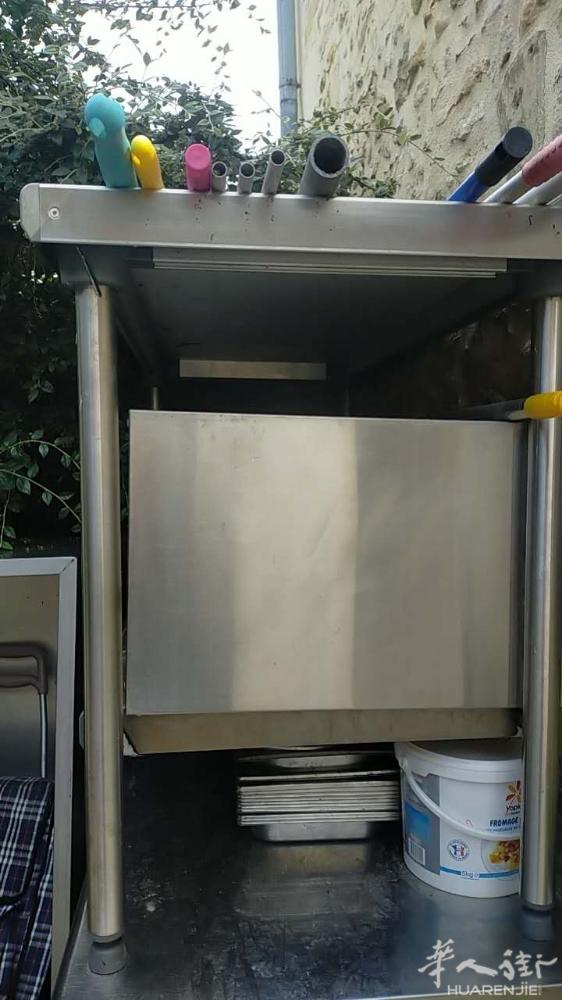 60省餐馆二手设备甩卖，意者请电0760456888