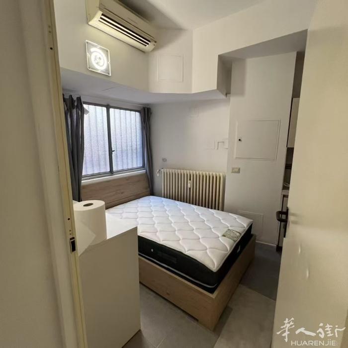 红线pasteur地铁口一分钟，出租三套一室一厅，一套单身公寓 一室一厅：120