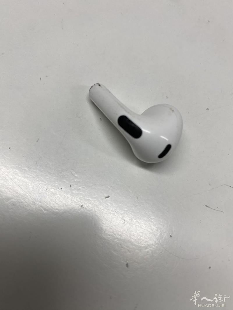 原装苹果第三代左耳机一个，充电盒丢失了，有需要的联