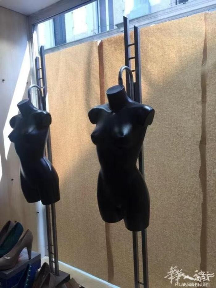 服装设备转让  有衣服架 防盗扣 防盗钉  男女半身模特统统低价转让 有需要联系