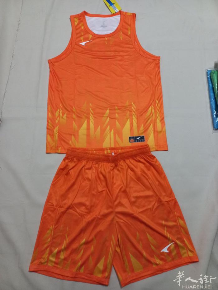 巴黎出闲置篮球🏀队服套服  25欧／套 白色 北卡蓝 火焰橙 亮绿色 尺码: