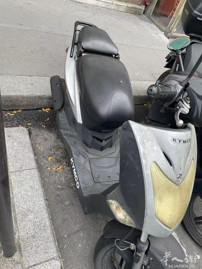 出售二手摩托车50型不用驾照21000公里