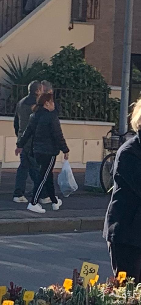 各位同胞们注意了❗️在恩波里的小家庭此人在火站后面布衣工厂上班单身！专业找别人人